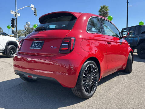 2024 FIAT 500e Inspi(RED)
