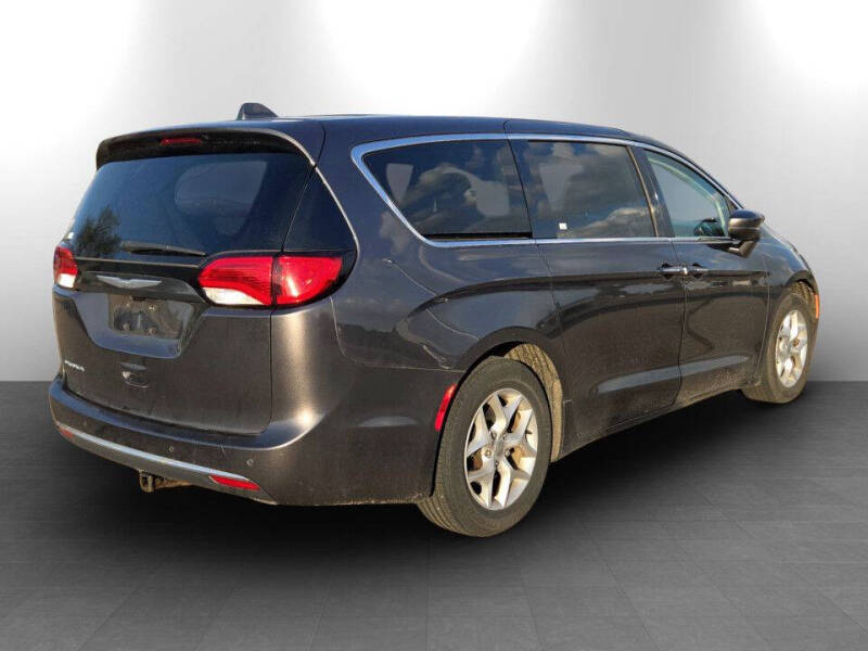2018 Chrysler Pacifica Touring Plus
