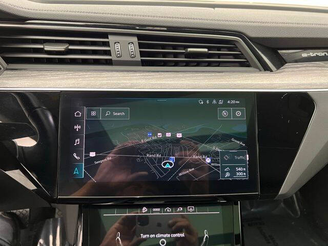 2023 Audi e-tron quattro Premium