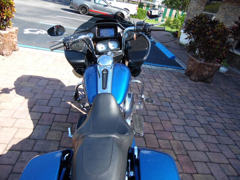 2022 Harley-Davidson Road Glide Custom