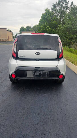2016 Kia Soul +