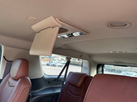 2017 Cadillac Escalade ESV Luxury