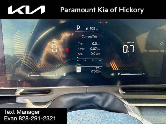 2025 Kia Carnival EX