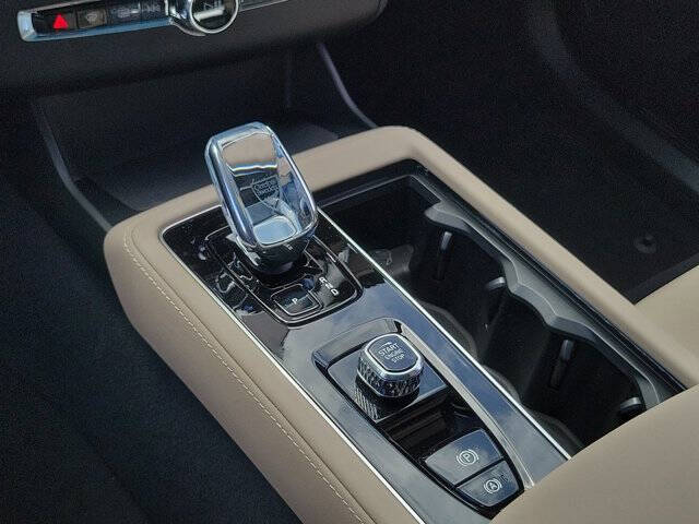 2026 Volvo XC90 B6 Plus 7P