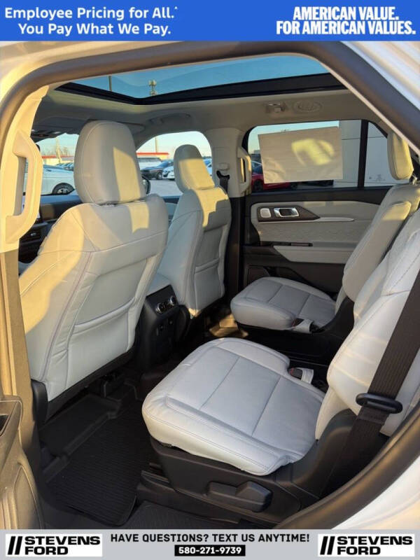 2026 Ford Explorer Platinum