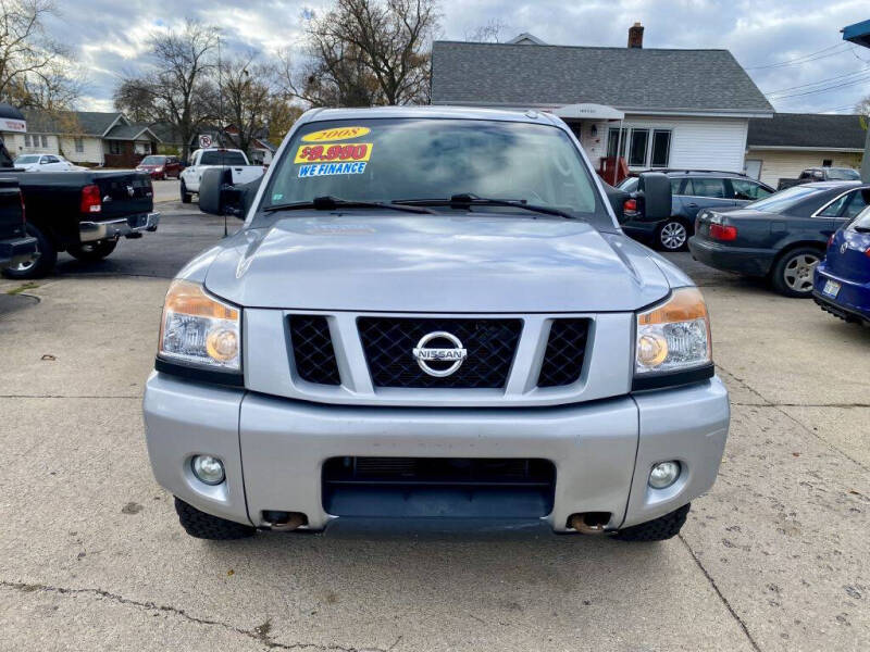 2008 Nissan Titan XE photo 2