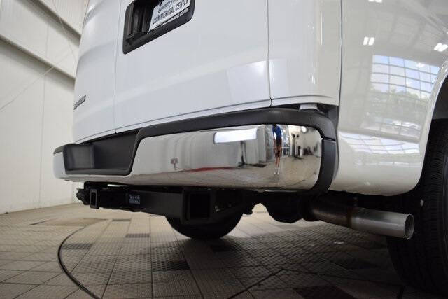 2025 Chevrolet Express 2500