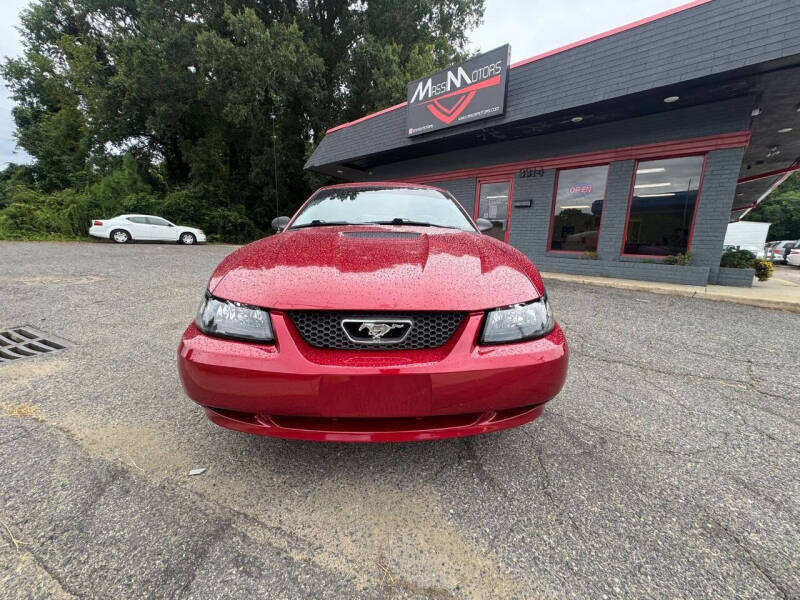 2004 Ford Mustang