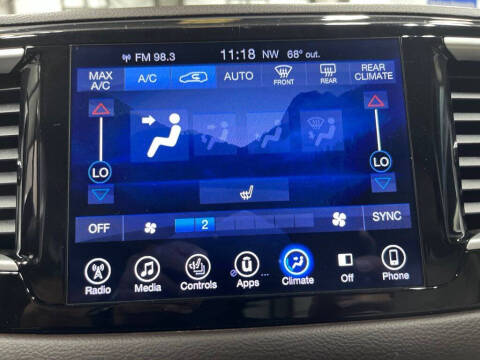 2017 Chrysler Pacifica Touring-L