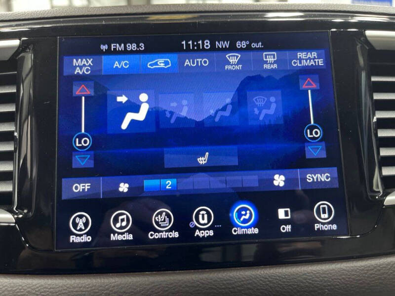 2017 Chrysler Pacifica Touring-L