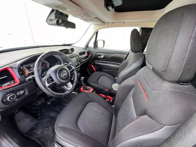 2015 Jeep Renegade Trailhawk