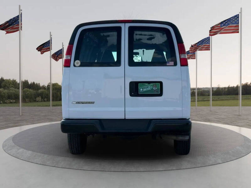 2019 Chevrolet Express 2500
