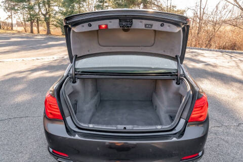 2011 BMW 7 Series 750Li xDrive