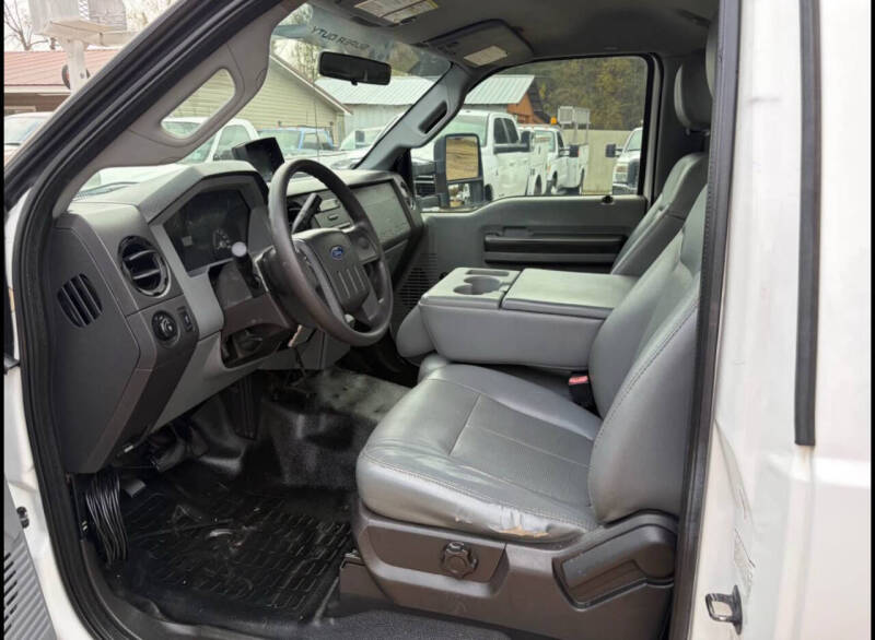 2011 Ford F-350 Super Duty XL