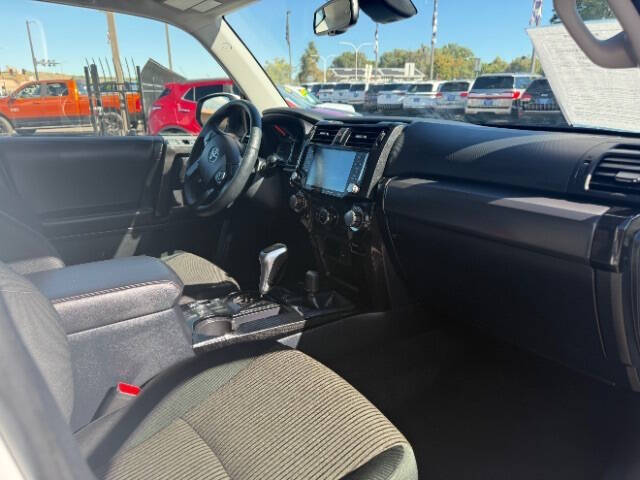 2024 Toyota 4Runner TRD Off-Road