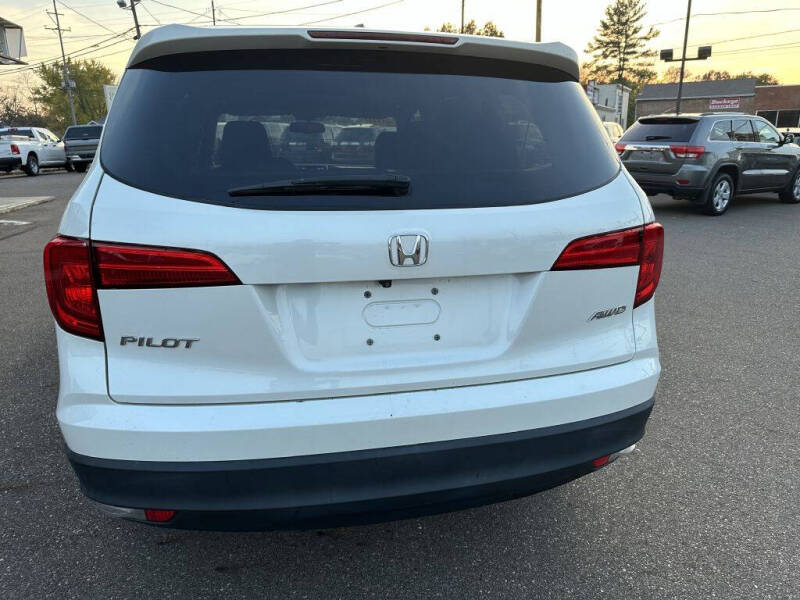 2016 Honda Pilot EX-L photo 6