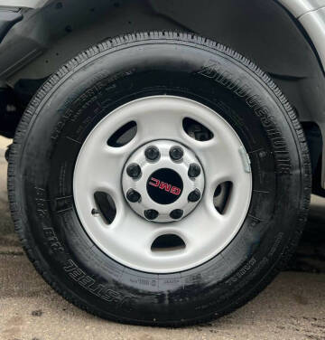 2024 GMC Savana 2500