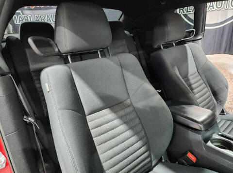 2012 Dodge Challenger SXT