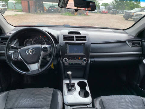 2014 Toyota Camry SE