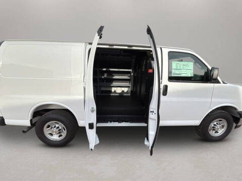 2025 Chevrolet Express 2500