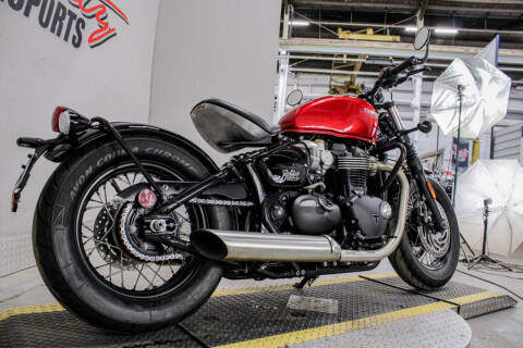 Triumph Bonneville Bobber Image
