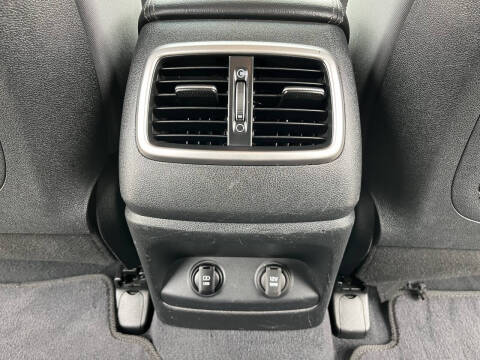 2020 Kia Sorento LX V6