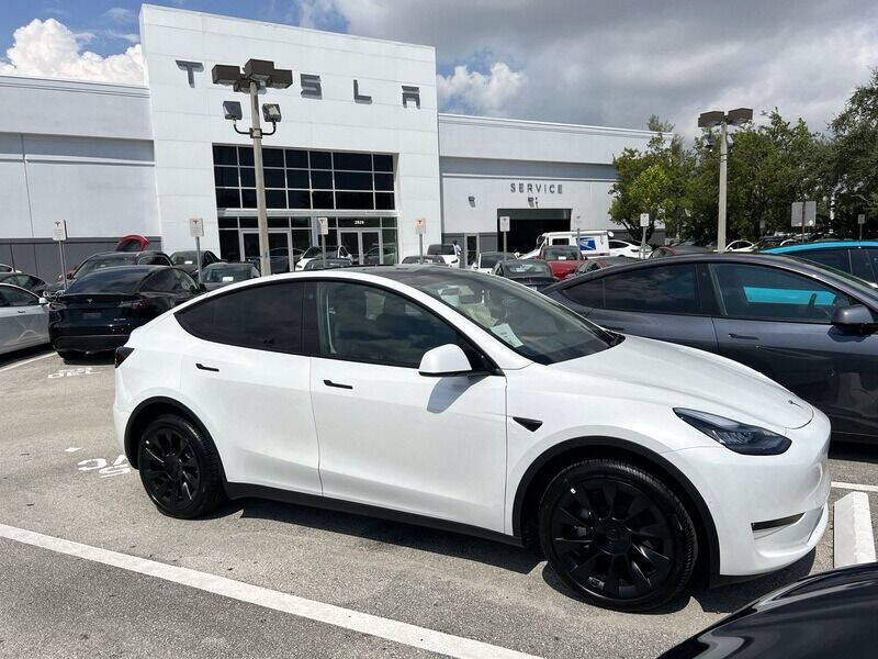 2022 Tesla Model Y Long Range