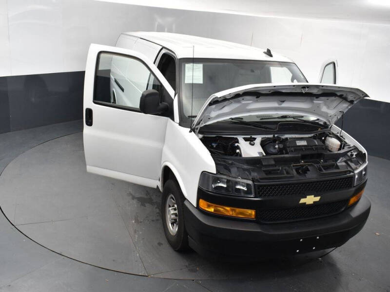 2023 Chevrolet Express 2500