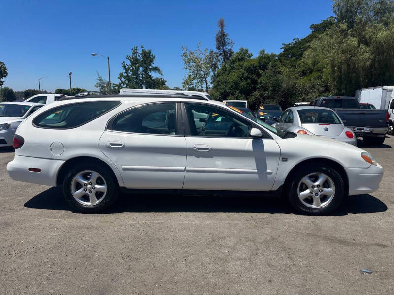 2000 Ford Taurus SE