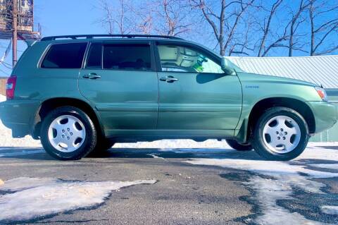 2004 Toyota Highlander for sale at SMART DOLLAR AUTO in Milwaukee WI