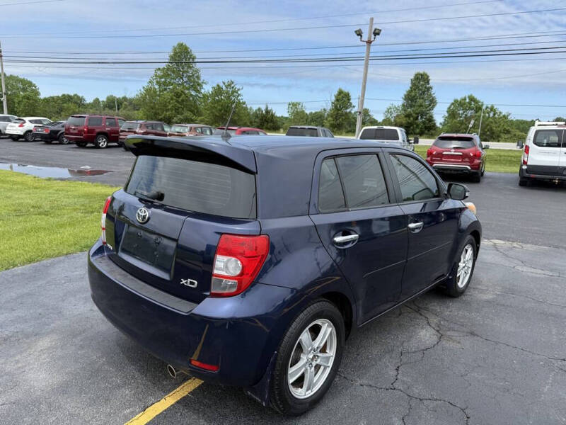 2010 Scion xD