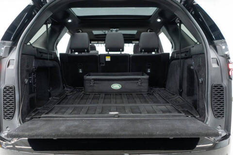 2023 Land Rover Discovery P300 S R-Dynamic