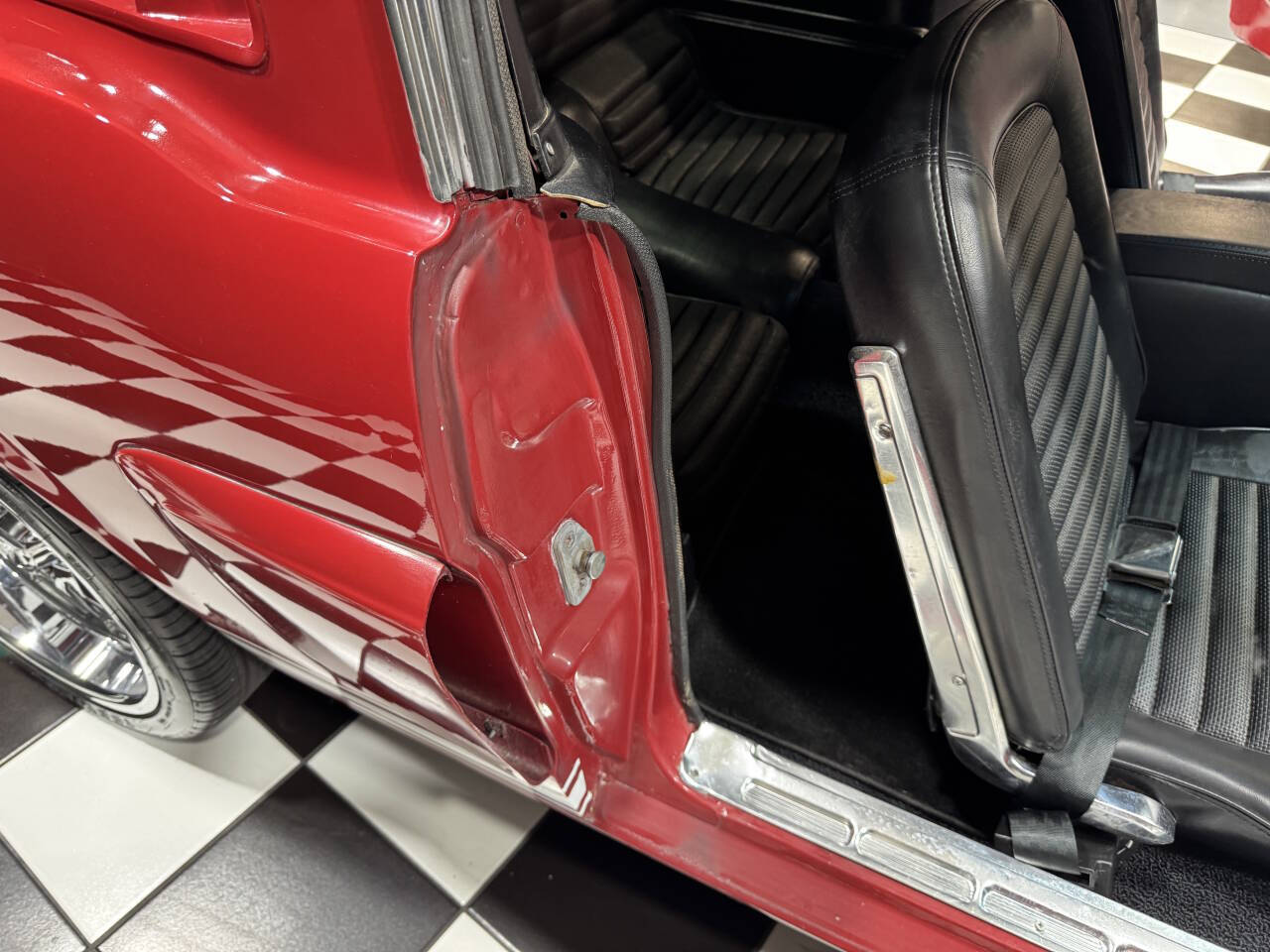 1966 Ford Mustang 39