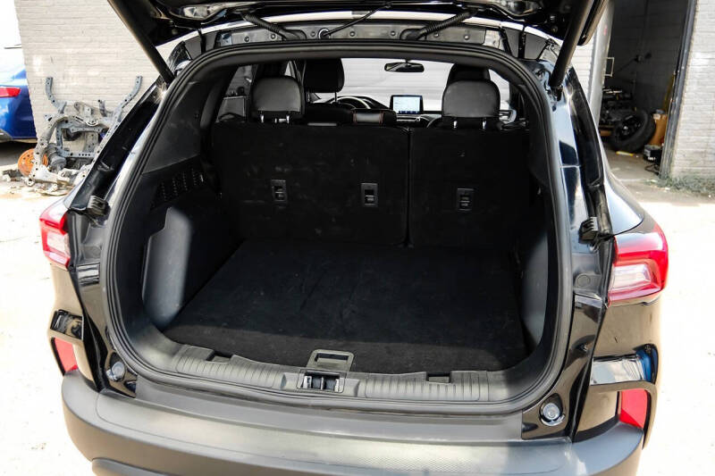 2025 Ford Escape ST-Line Select