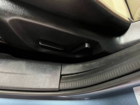 2015 Mazda MAZDA3 s Grand Touring