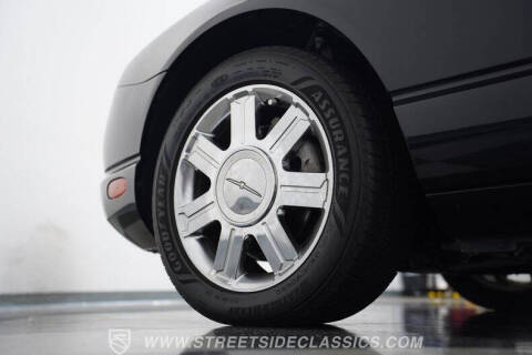 2005 Ford Thunderbird Deluxe