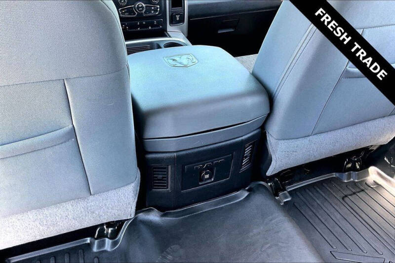 2017 RAM 1500 SLT
