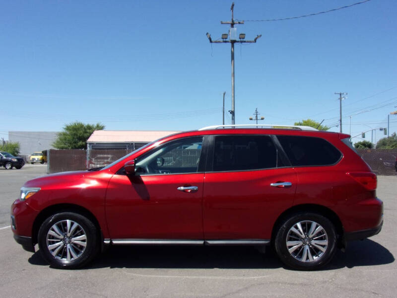 2018 Nissan Pathfinder S