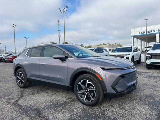 2026 Chevrolet Equinox EV LT 2