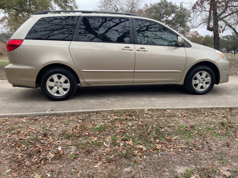 2004 Toyota Sienna XLE 7 Passenger