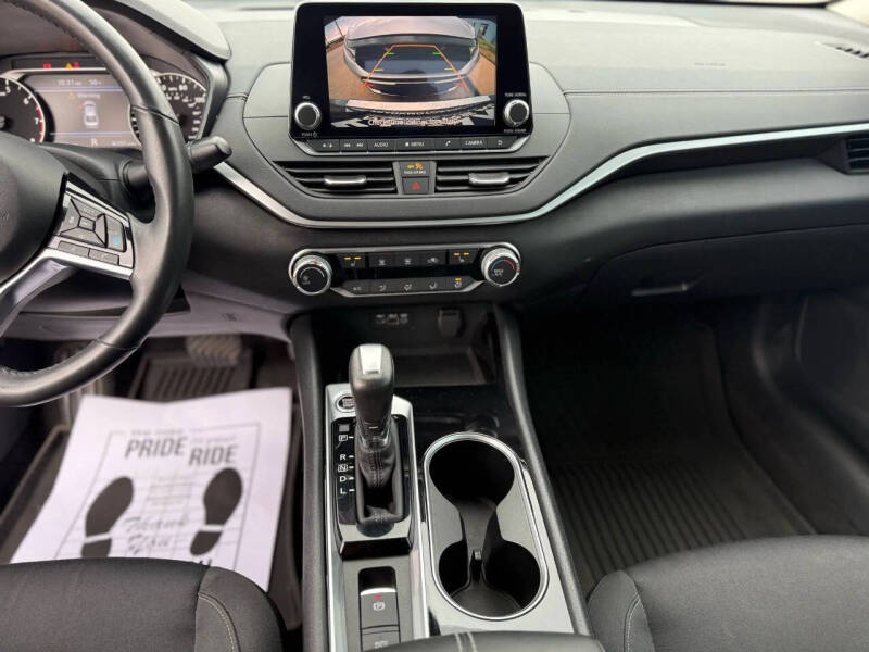 2022 Nissan Altima 2.5 SV