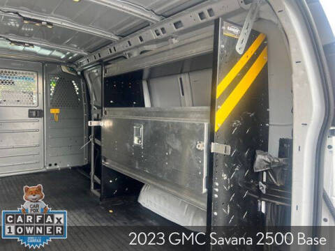 2023 GMC Savana 2500
