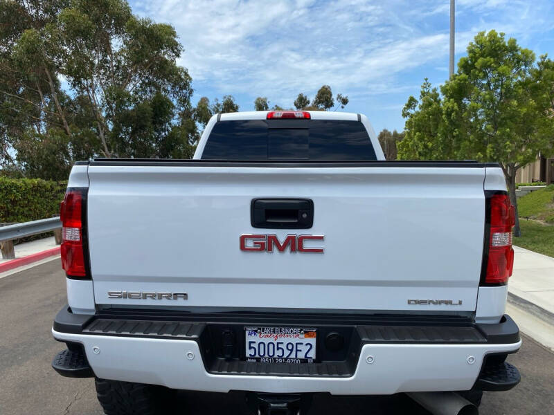 2017 GMC Sierra 2500HD Denali