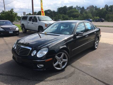 2009 Mercedes-Benz E-Class for sale at Premier Motors LLC in Crystal MN