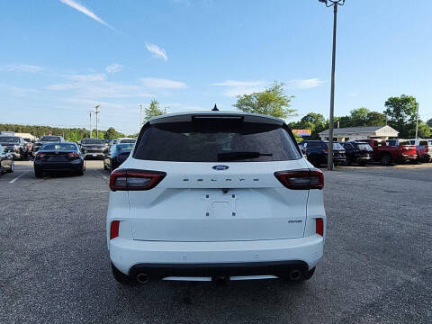 2023 Ford Escape ST-Line Select