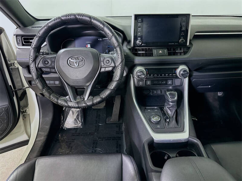 2019 Toyota RAV4 Hybrid XSE