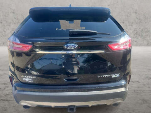 2020 Ford Edge Titanium