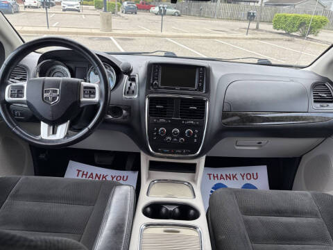 2016 Dodge Grand Caravan SXT Plus