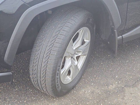 2020 Toyota RAV4 Hybrid LE