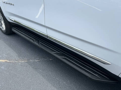 2025 GMC Yukon Elevation